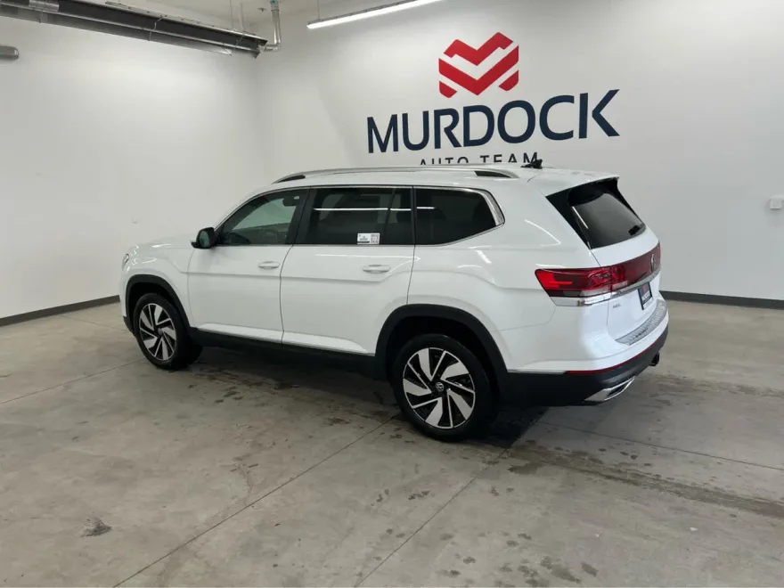 2026 Volkswagen Atlas SEL photo 1