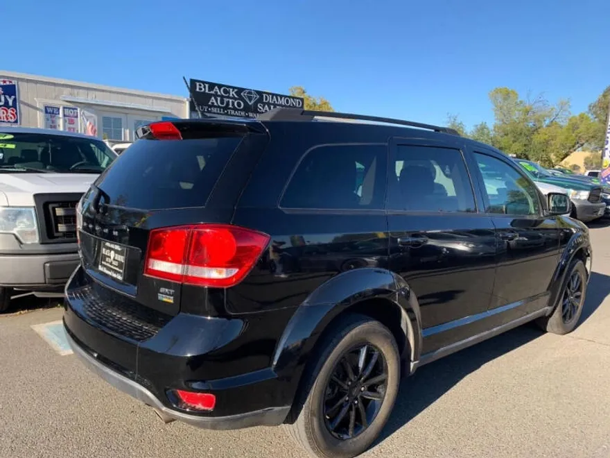 2017 Dodge Journey SXT photo 1