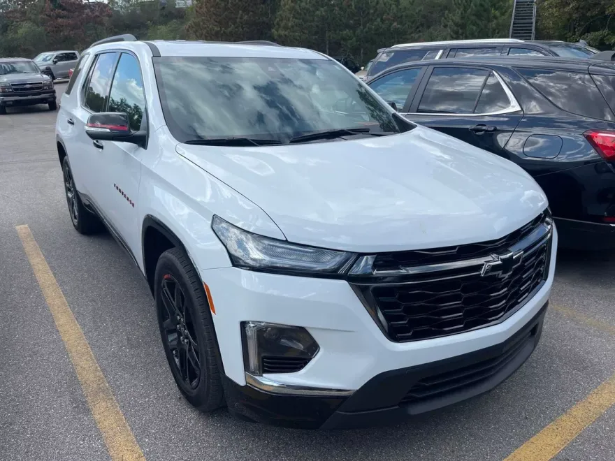 2023 Chevrolet Traverse Premier photo 1