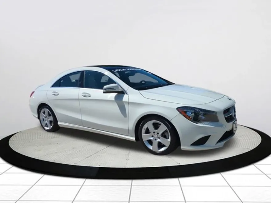 2016 Mercedes Benz CLA 250 4MATIC photo 1