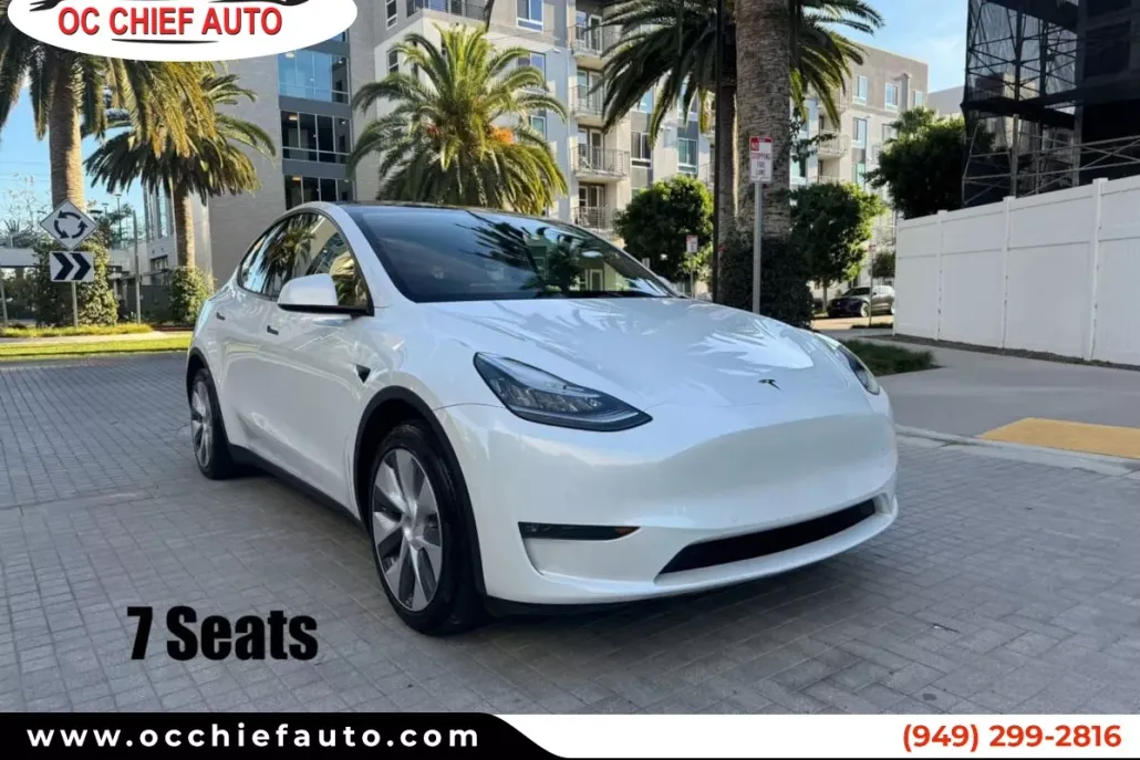 2024 Tesla Model Y Long Range photo 1