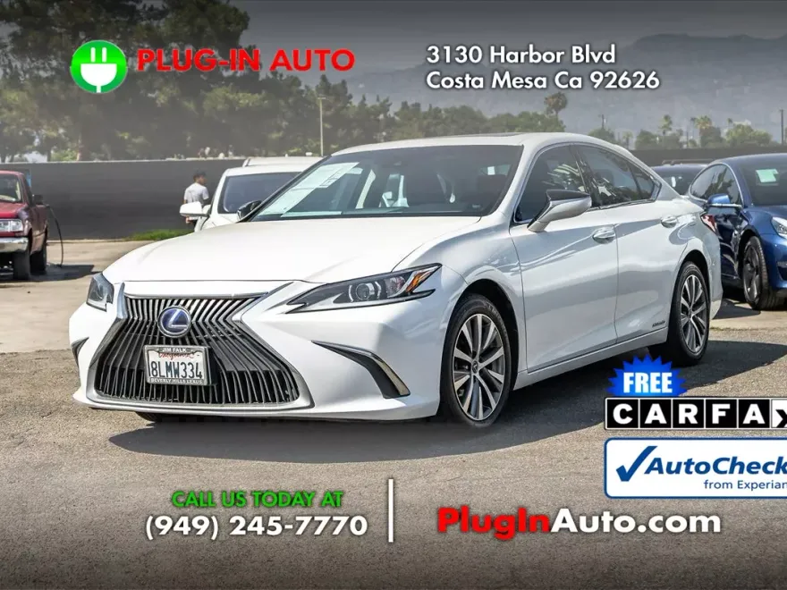 2019 Lexus ES 300h photo 1