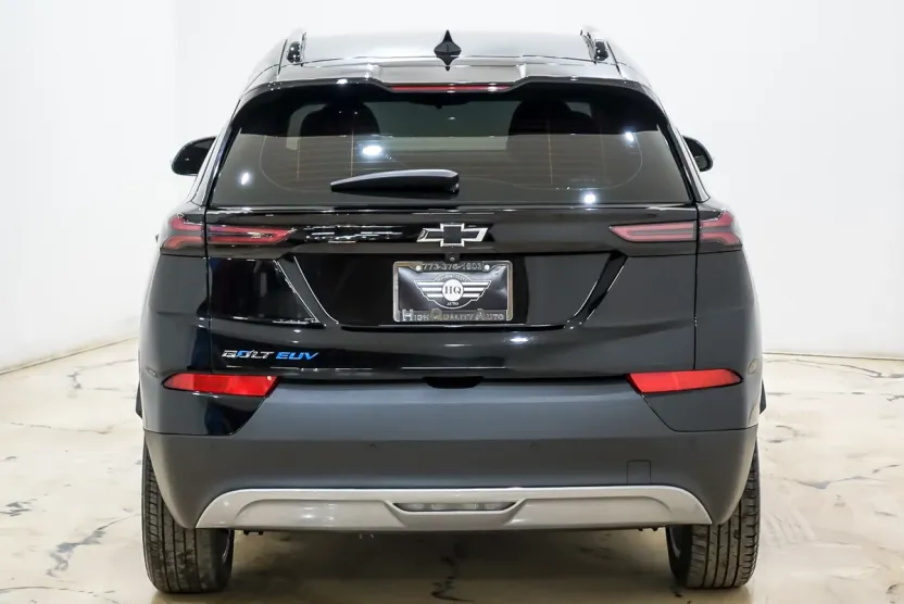 2023 Chevrolet Bolt EV 1LT photo 1
