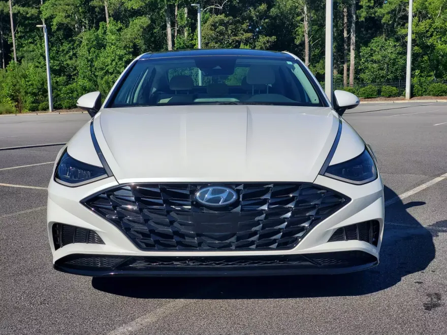 2022 Hyundai Sonata SEL photo 1