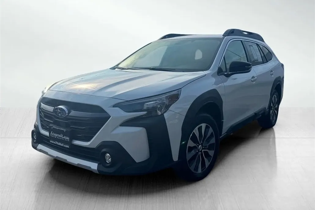 2025 Subaru Outback Limited photo 1