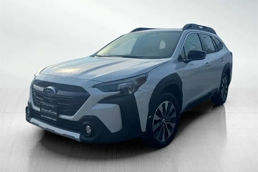 2025 Subaru Outback Limited photo 1