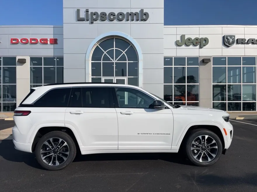 2025 Jeep Grand Cherokee Overland photo 1
