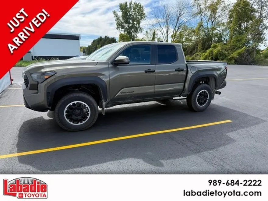2024 Toyota Tacoma TRD photo 1