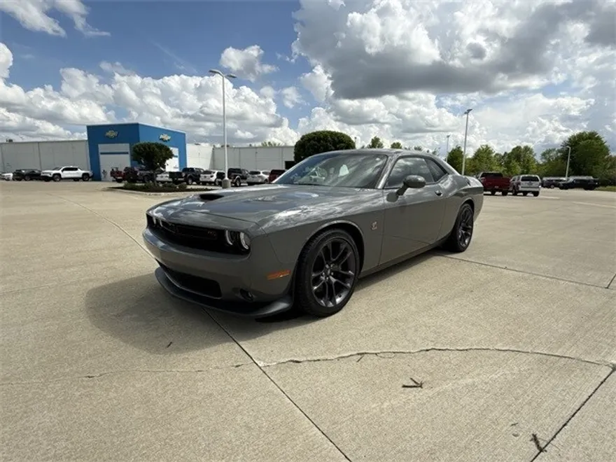 2023 Dodge Challenger R/T Scat Pack photo 1