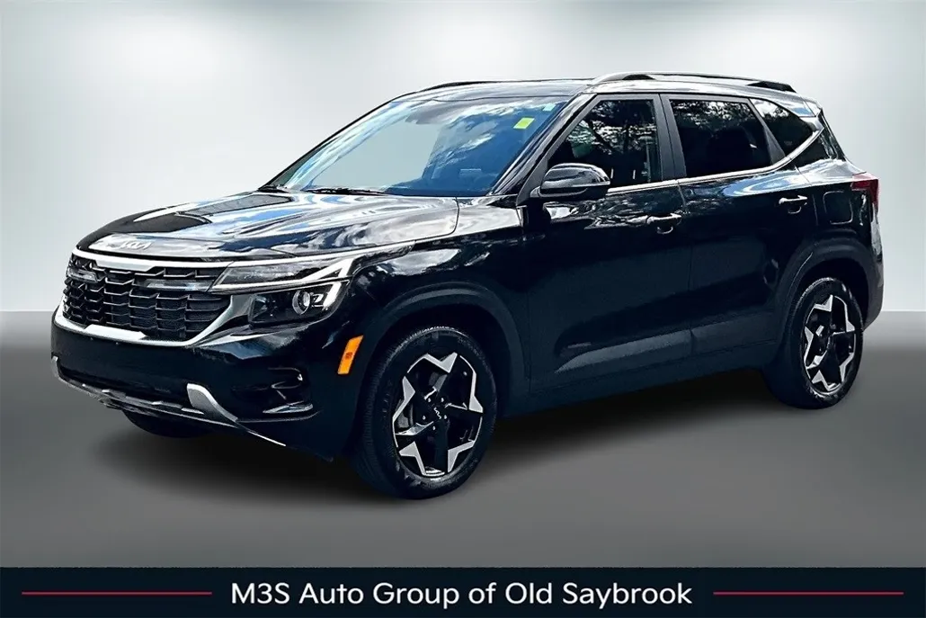 2024 Kia Seltos EX photo 1
