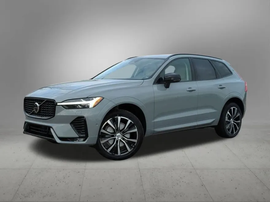 2025 Volvo XC60 Plus B5 photo 1