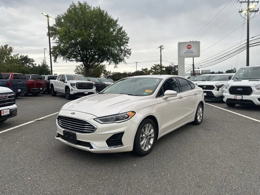 2018 Ford Fusion Hybrid SEL photo 1