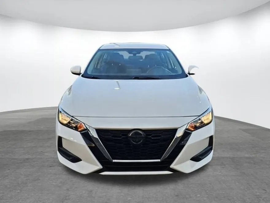 2022 Nissan Sentra SV photo 1
