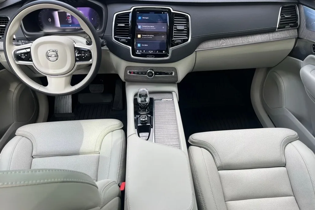 2024 Volvo XC90 Ultimate photo 1