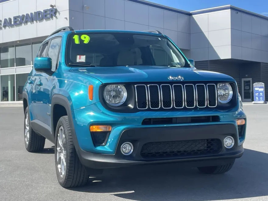 2019 Jeep Renegade Latitude photo 1