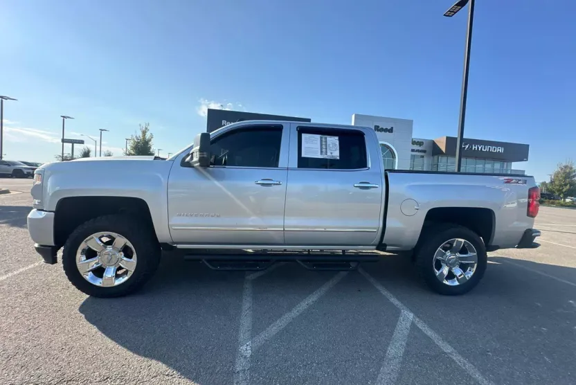 2018 Chevrolet Silverado 1500 LTZ photo 1