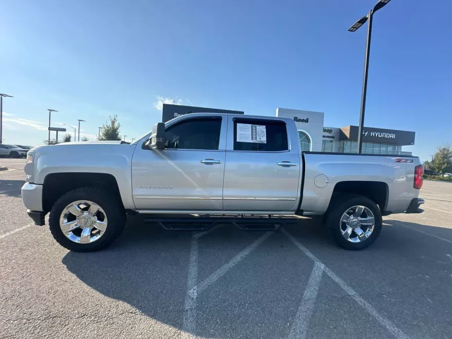 2018 Chevrolet Silverado 1500 LTZ photo 1
