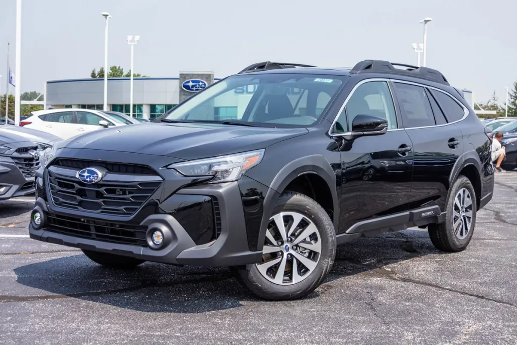 2025 Subaru Outback Premium photo 1