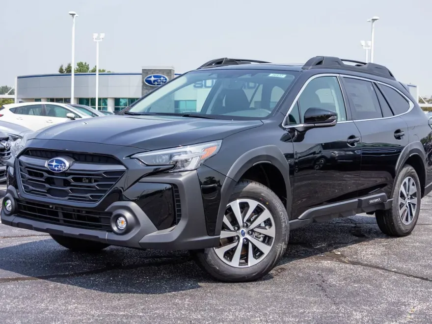 2025 Subaru Outback Premium photo 1