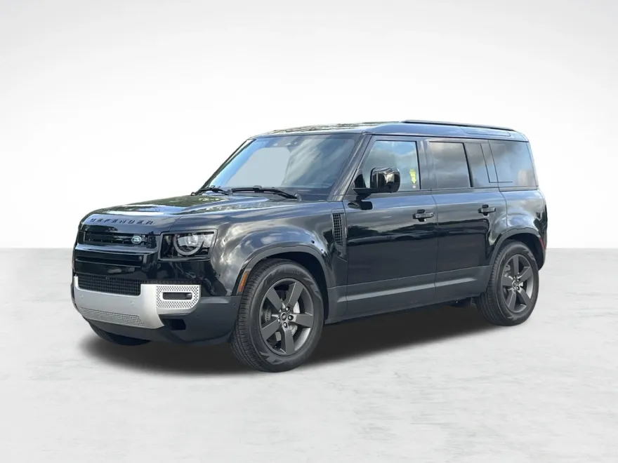 2025 Land Rover Defender S photo 1