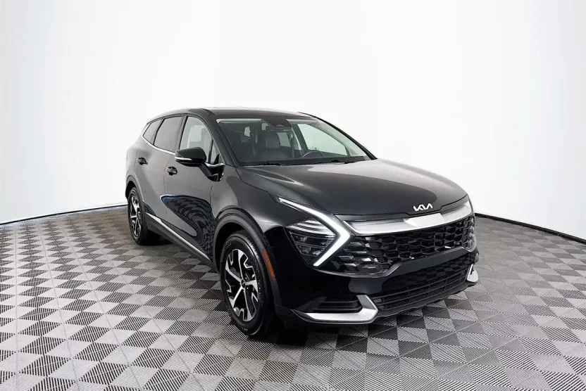 2025 Kia Sportage EX photo 1