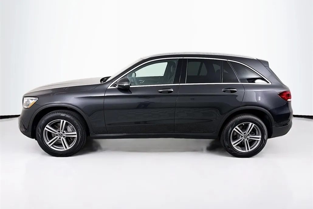 2022 Mercedes Benz GLC 300 photo 1