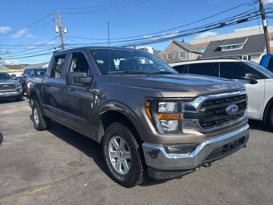 2023 Ford F-150 XLT photo 1