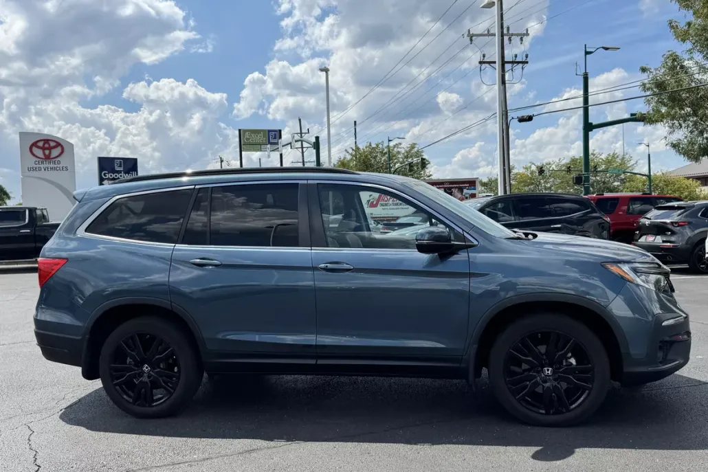 2022 Honda Pilot Special Edition photo 1