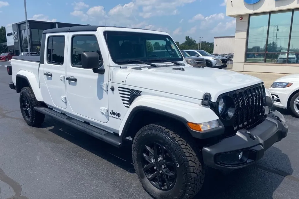 2022 Jeep Gladiator Altitude photo 1