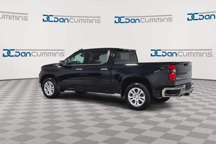 2023 Chevrolet Silverado 1500 LTZ photo 1