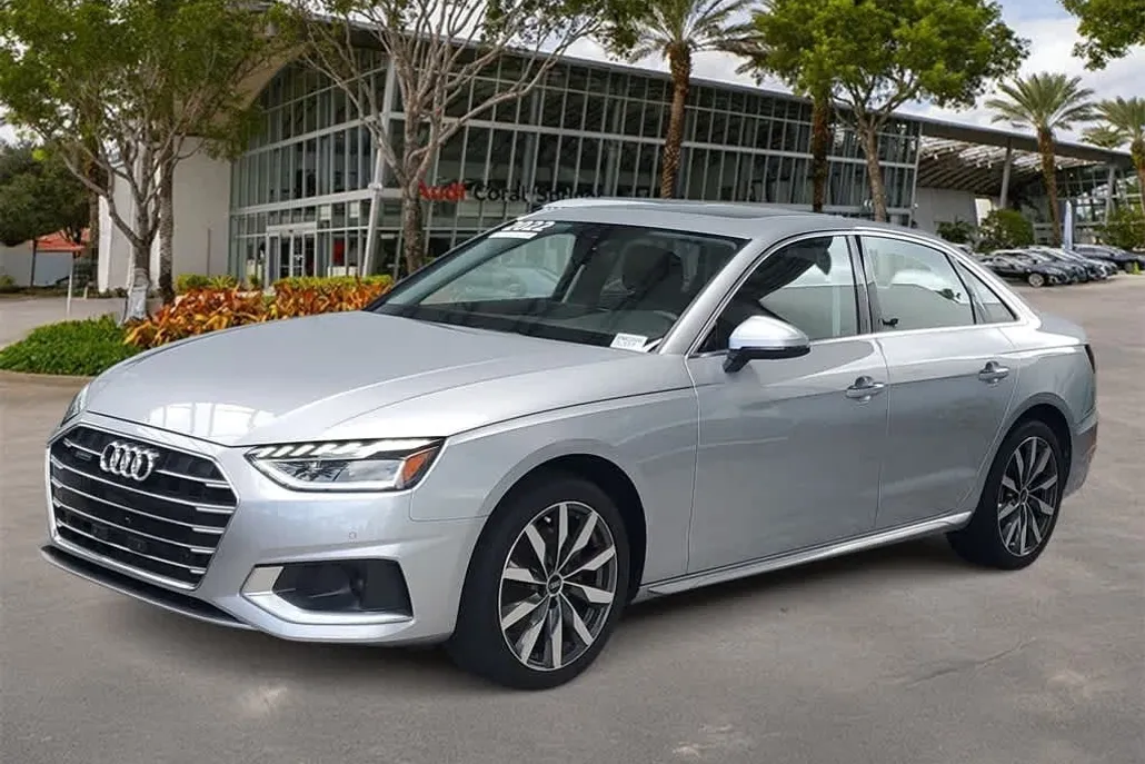2022 Audi A4 40 Premium Plus photo 1