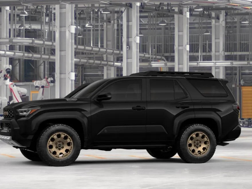 2025 Toyota 4Runner photo 1