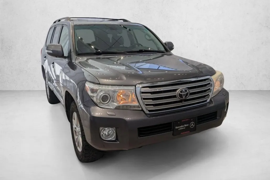 2013 Toyota Land Cruiser VX photo 1