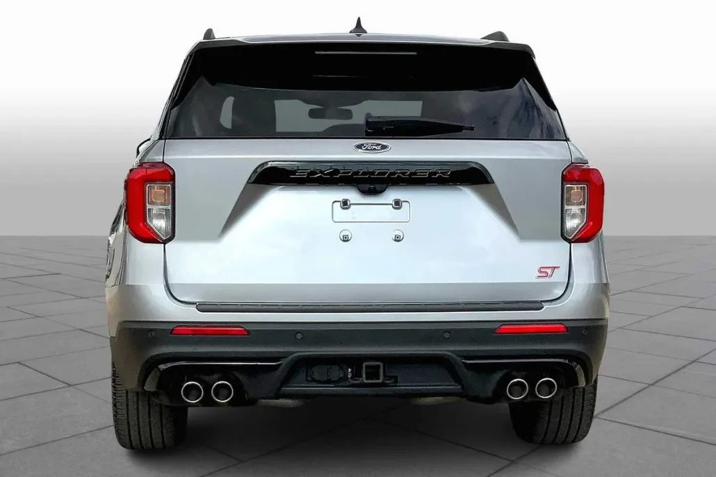 2023 Ford Explorer ST photo 1