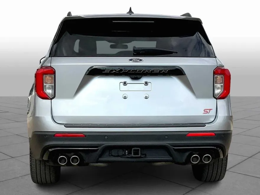 2023 Ford Explorer ST photo 1