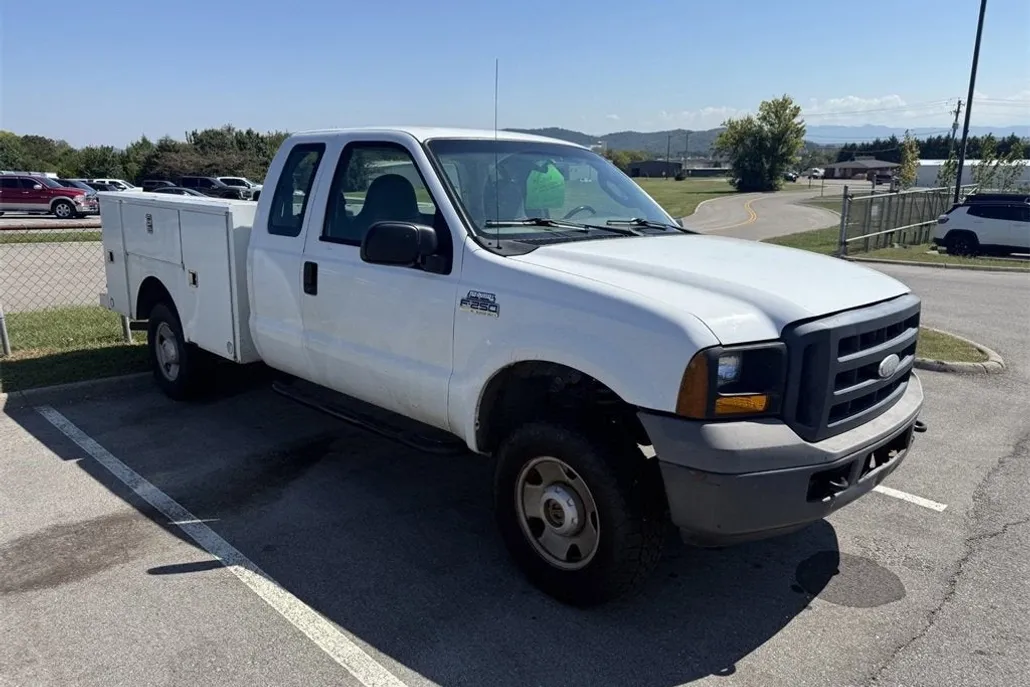 2006 Ford F-250 XL photo 1