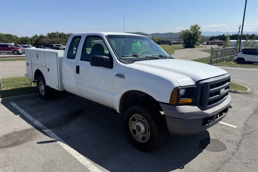 2006 Ford F-250 XL photo 1