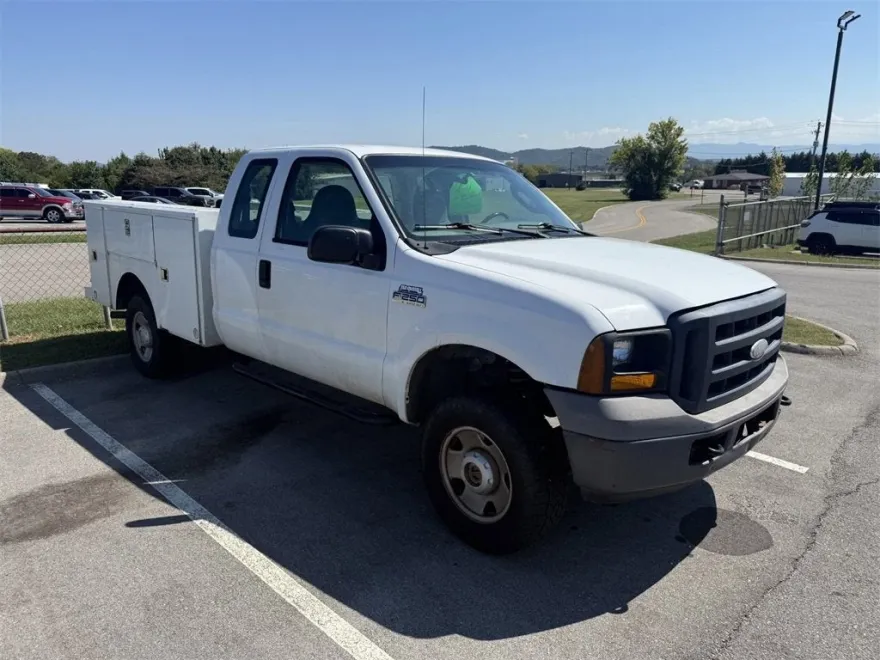 2006 Ford F-250 XL photo 1