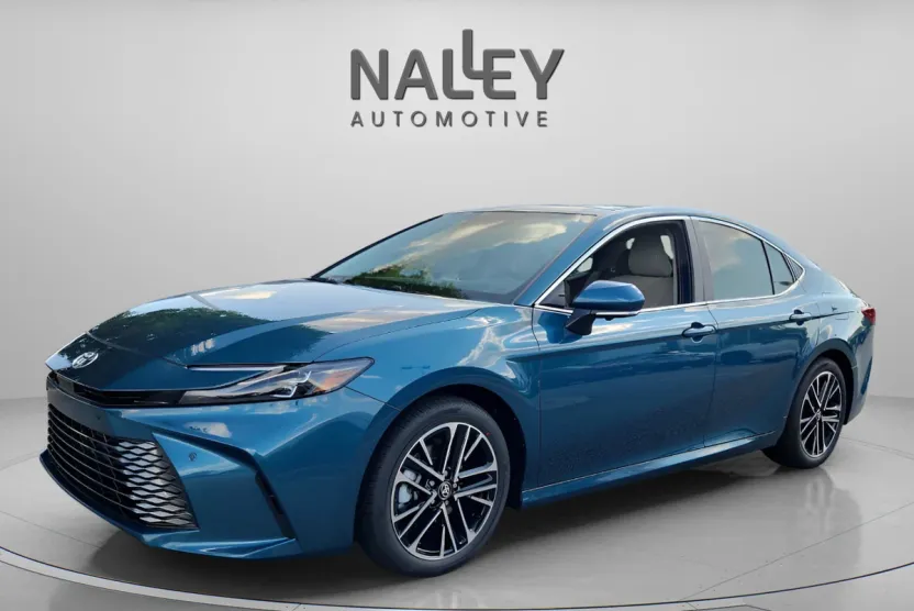 2025 Toyota Camry XLE photo 1