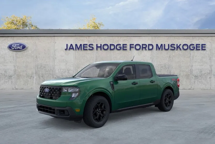 2025 Ford Maverick XLT photo 1