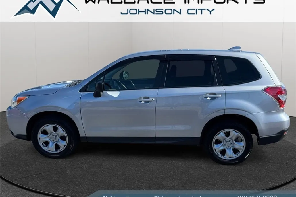 2016 Subaru Forester 2.5i photo 1