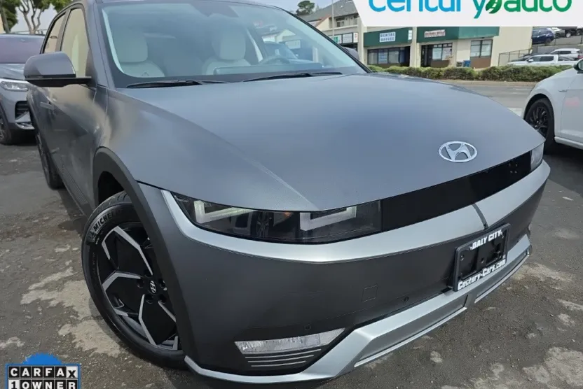 2023 Hyundai Ioniq 5 SEL photo 1