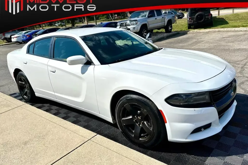 2016 Dodge Charger photo 1