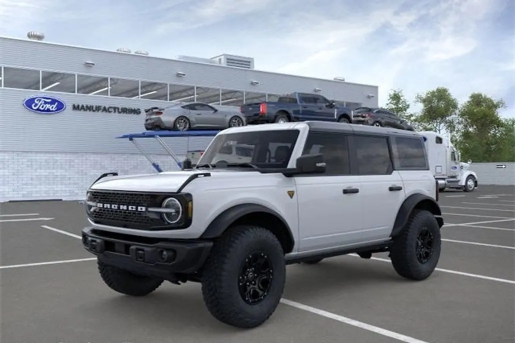 2025 Ford Bronco Badlands photo 1