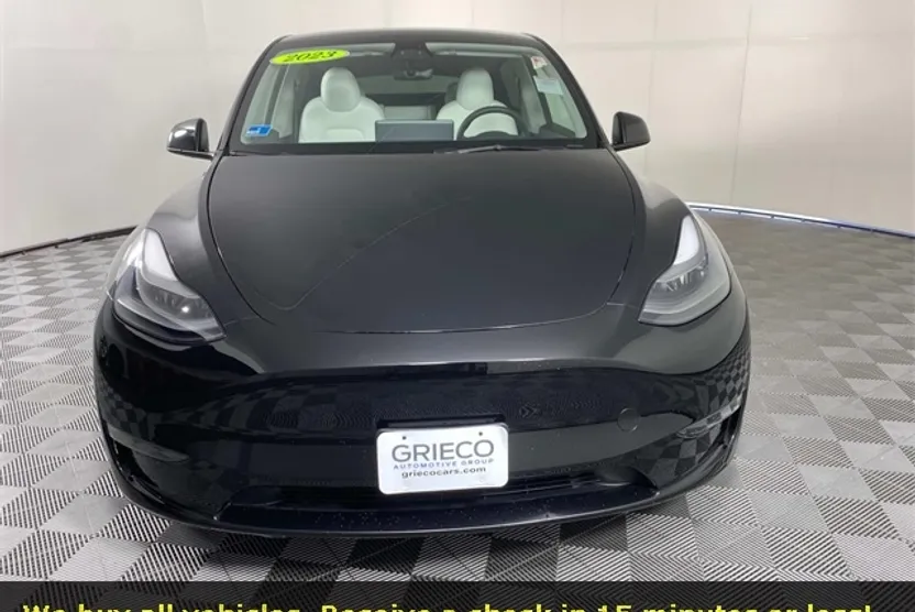 2023 Tesla Model Y Performance photo 1
