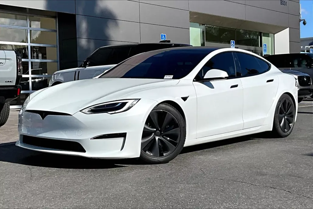 2021 Tesla Model S Plaid photo 1