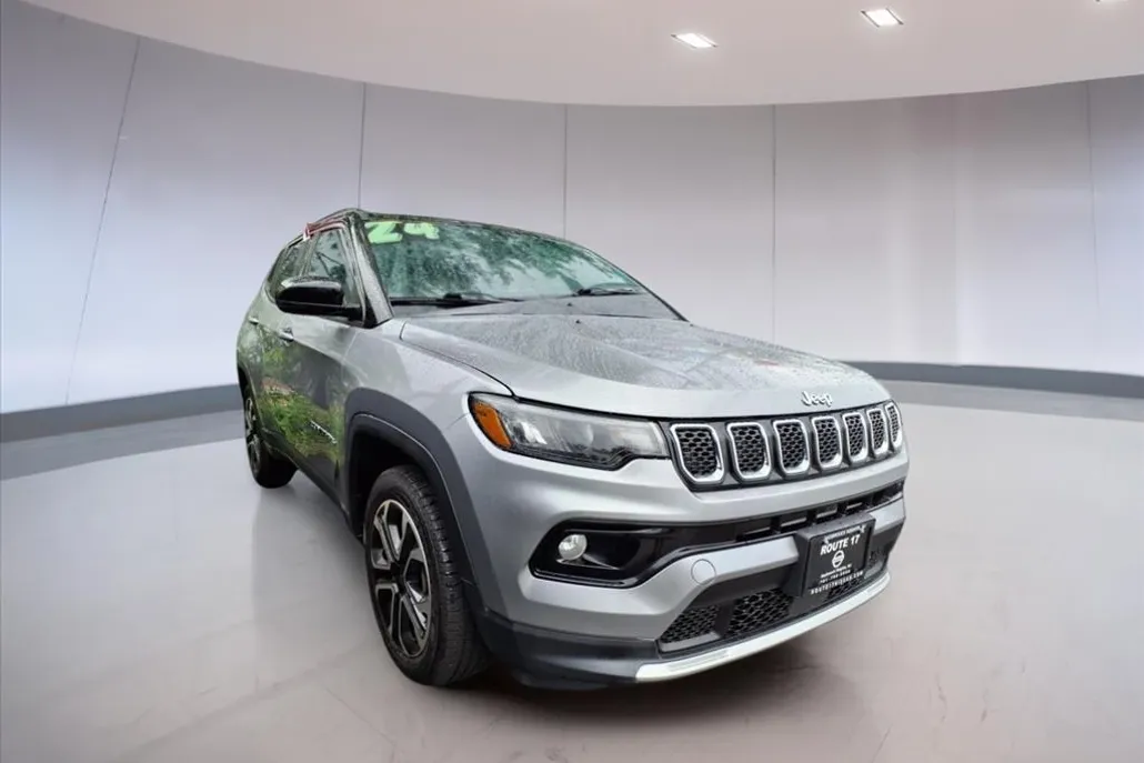 2024 Jeep Compass Limited photo 1