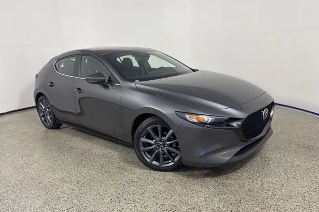 2025 Mazda Mazda3 Hatchback 2.5 s Preferred photo 1