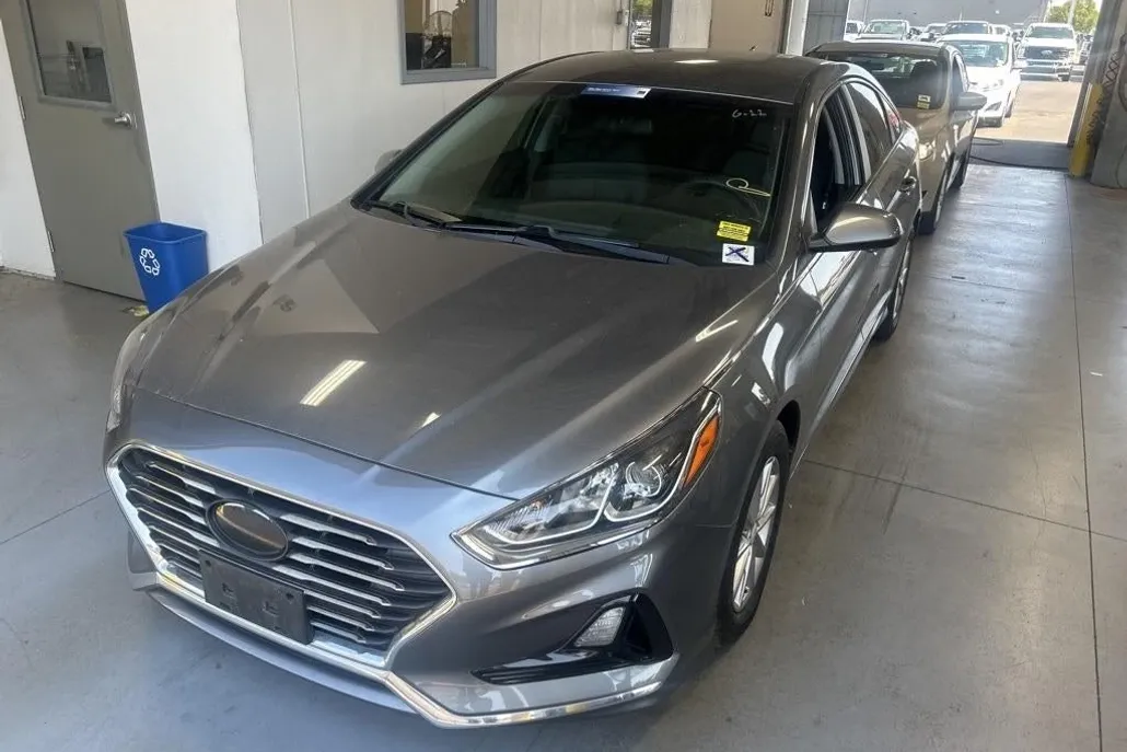 2018 Hyundai Sonata Eco photo 1