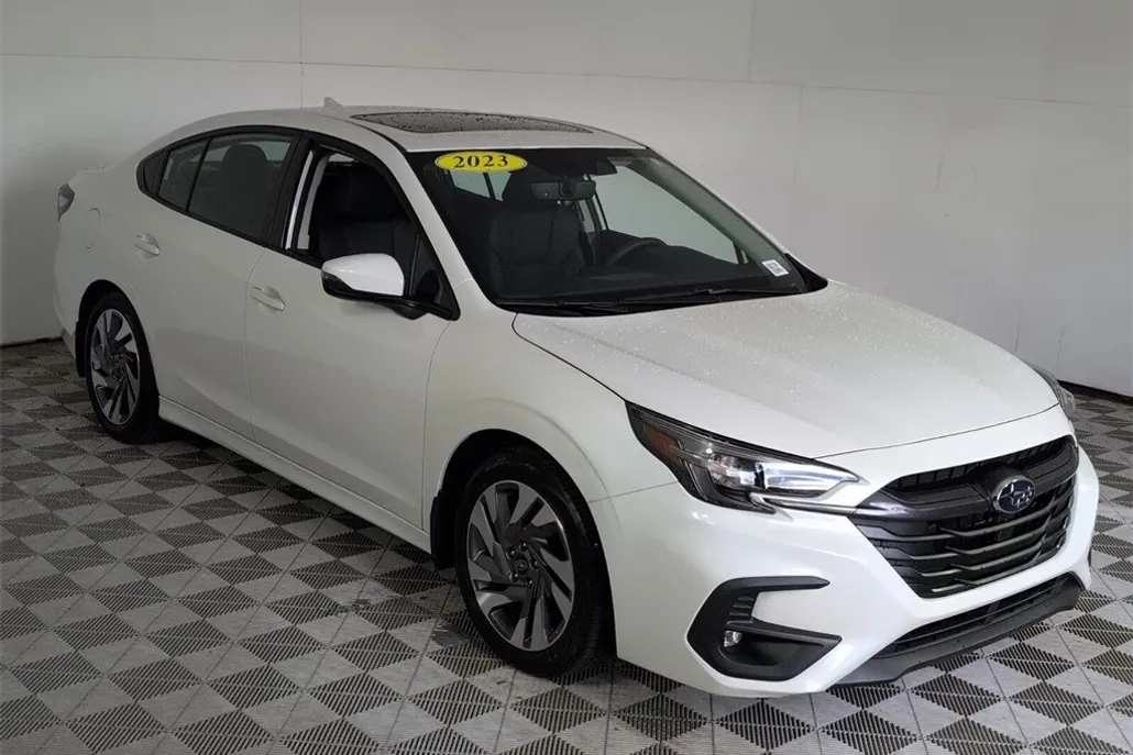 2023 Subaru Legacy Limited photo 1